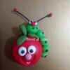 Imã de Geladeira Maçã com Minhoca